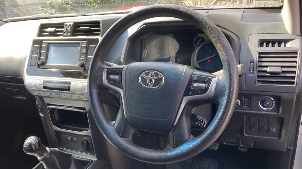Toyota Land Cruiser Lwb Diesel 2.8D 204 Utility Commercial - Image 10