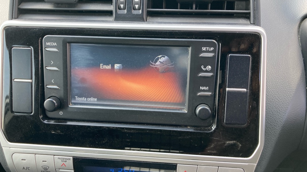 Toyota Land Cruiser Lwb Diesel 2.8D 204 Utility Commercial - Image 39