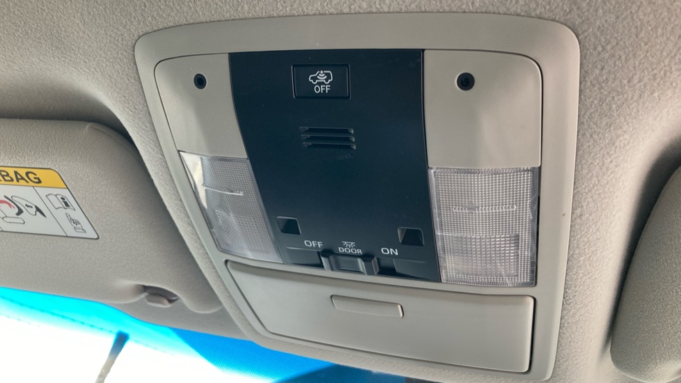 Toyota Land Cruiser Lwb Diesel 2.8D 204 Utility Commercial - Image 45
