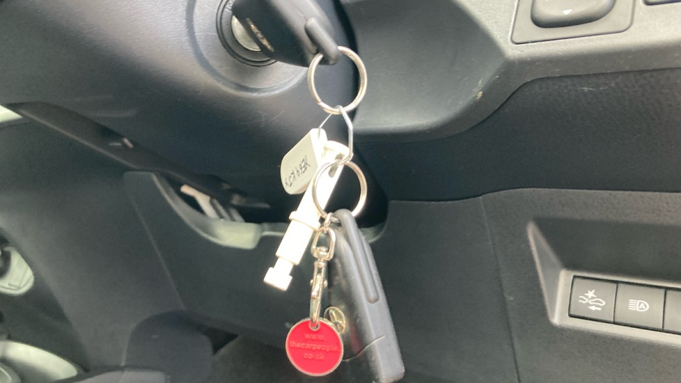 Toyota Yaris 1.5 Hybrid Active 5dr CVT Hybrid Hatchback - Image 16