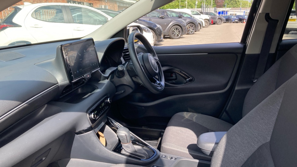 Toyota Yaris 1.5 Hybrid Design 5dr CVT Hybrid Hatchback - Image 5