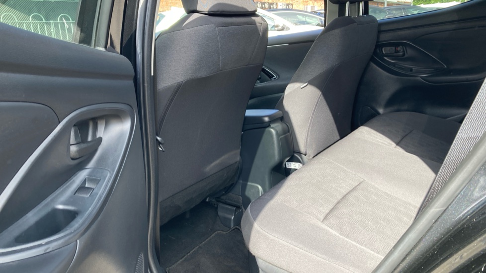 Toyota Yaris 1.5 Hybrid Design 5dr CVT Hybrid Hatchback - Image 15