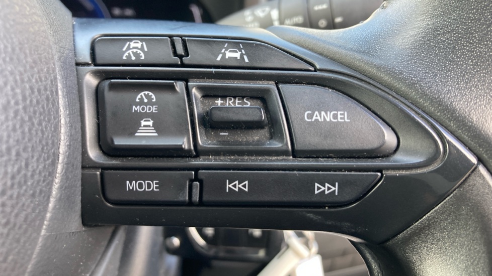 Toyota Yaris 1.5 Hybrid Design 5dr CVT Hybrid Hatchback - Image 30
