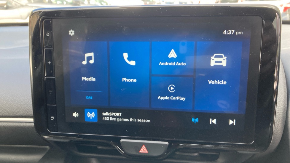 Toyota Yaris 1.5 Hybrid Design 5dr CVT Hybrid Hatchback - Image 45