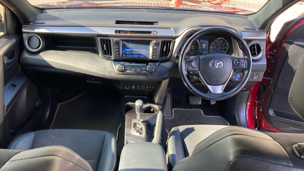 Toyota RAV4 2.5 VVT-i Hybrid Design TSS 5dr CVT Hybrid Estate - Image 6