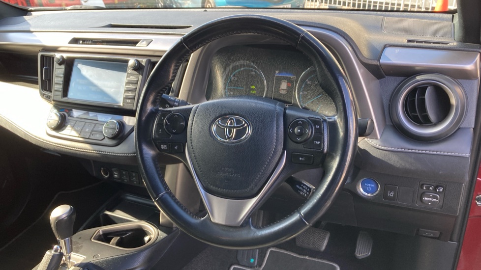 Toyota RAV4 2.5 VVT-i Hybrid Design TSS 5dr CVT Hybrid Estate - Image 7