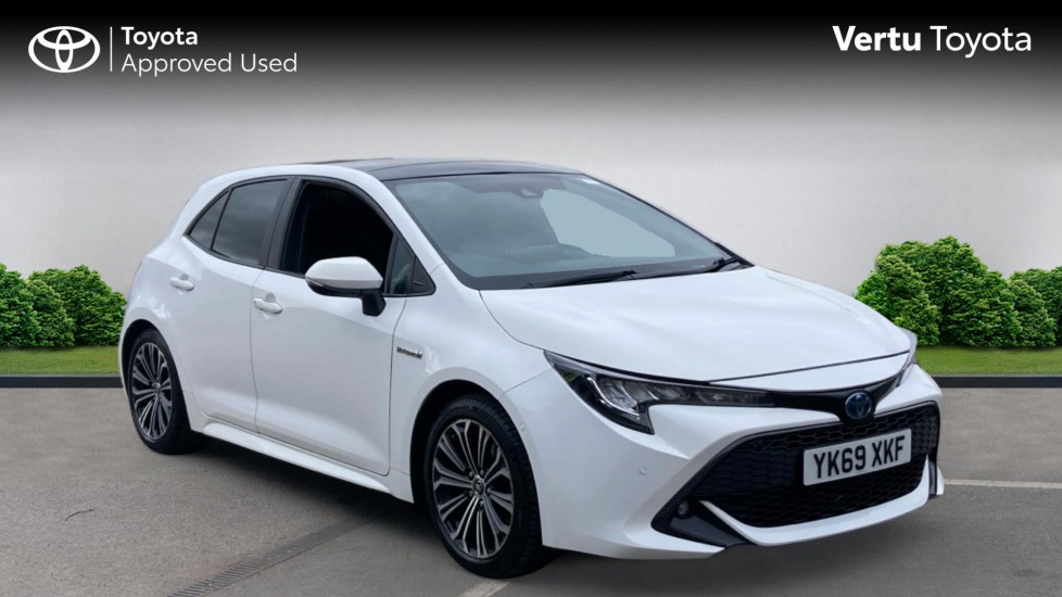 Toyota Corolla 2.0 VVT-i Hybrid Design 5dr CVT Hybrid Hatchback - Image 1