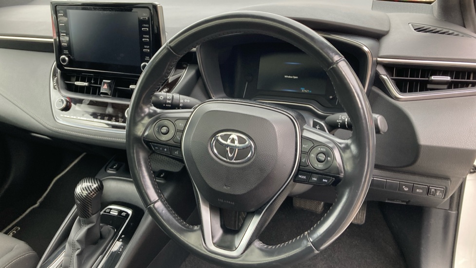 Toyota Corolla 2.0 VVT-i Hybrid Design 5dr CVT Hybrid Hatchback - Image 10