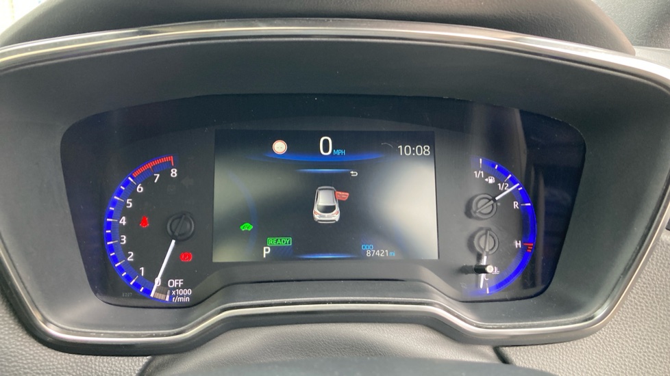 Toyota Corolla 2.0 VVT-i Hybrid Design 5dr CVT Hybrid Hatchback - Image 11