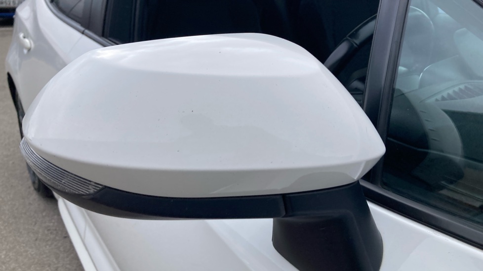 Toyota Corolla 2.0 VVT-i Hybrid Design 5dr CVT Hybrid Hatchback - Image 48