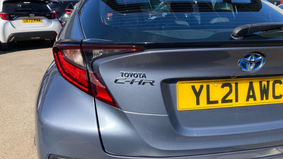 Toyota C-HR 1.8 Hybrid Icon 5dr CVT Hybrid Hatchback - Image 21
