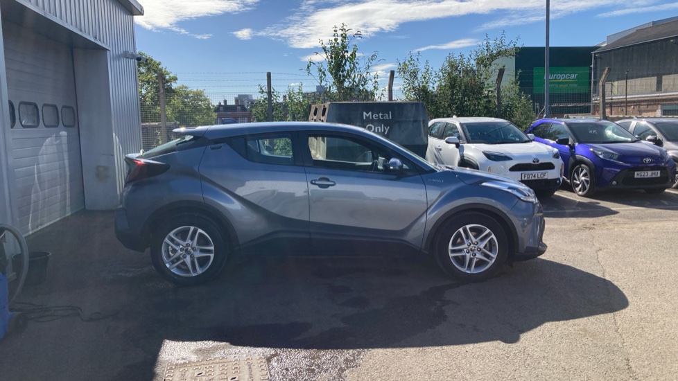 Toyota C-HR 1.8 Hybrid Icon 5dr CVT Hybrid Hatchback - Image 23
