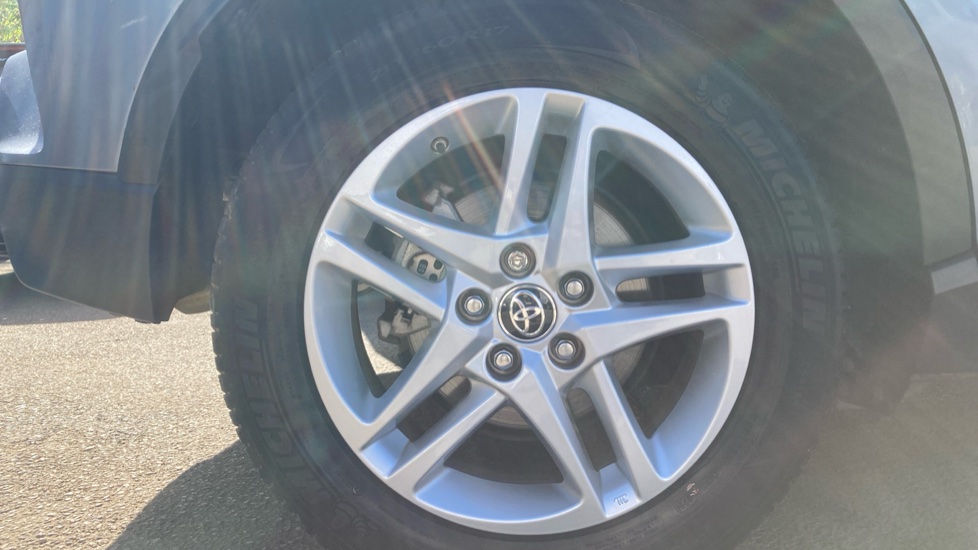 Toyota C-HR 1.8 Hybrid Icon 5dr CVT Hybrid Hatchback - Image 25