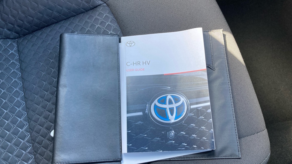 Toyota C-HR 1.8 Hybrid Icon 5dr CVT Hybrid Hatchback - Image 27
