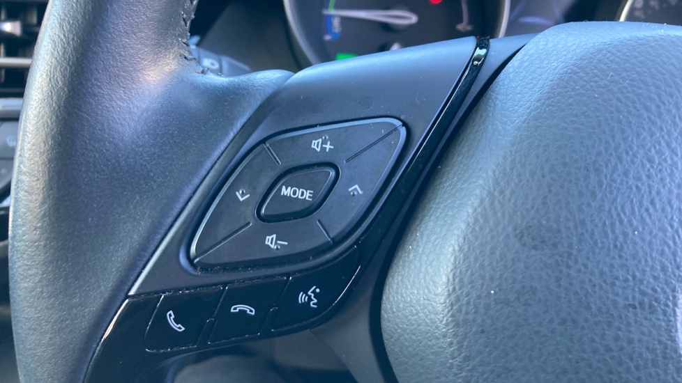 Toyota C-HR 1.8 Hybrid Icon 5dr CVT Hybrid Hatchback - Image 36