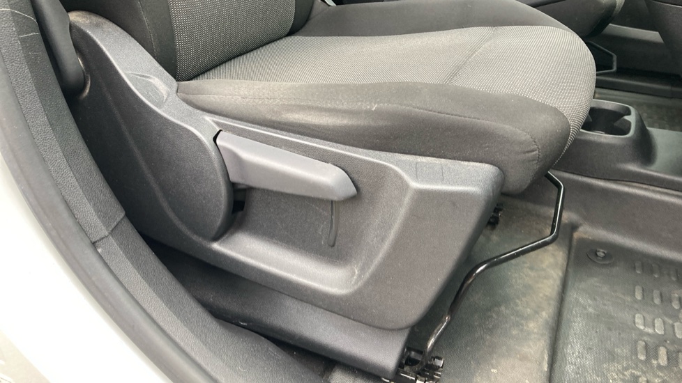 Toyota Proace City L1 Diesel 1.5D 100 Active Van [6 Speed] - Image 17