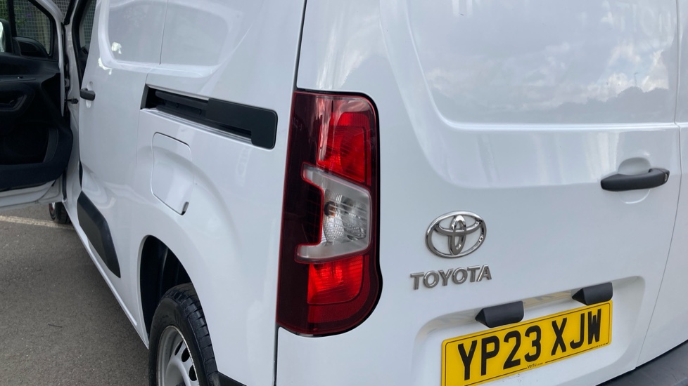 Toyota Proace City L1 Diesel 1.5D 100 Active Van [6 Speed] - Image 21