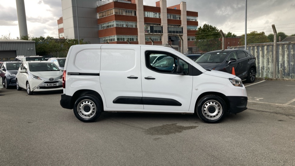 Toyota Proace City L1 Diesel 1.5D 100 Active Van [6 Speed] - Image 23
