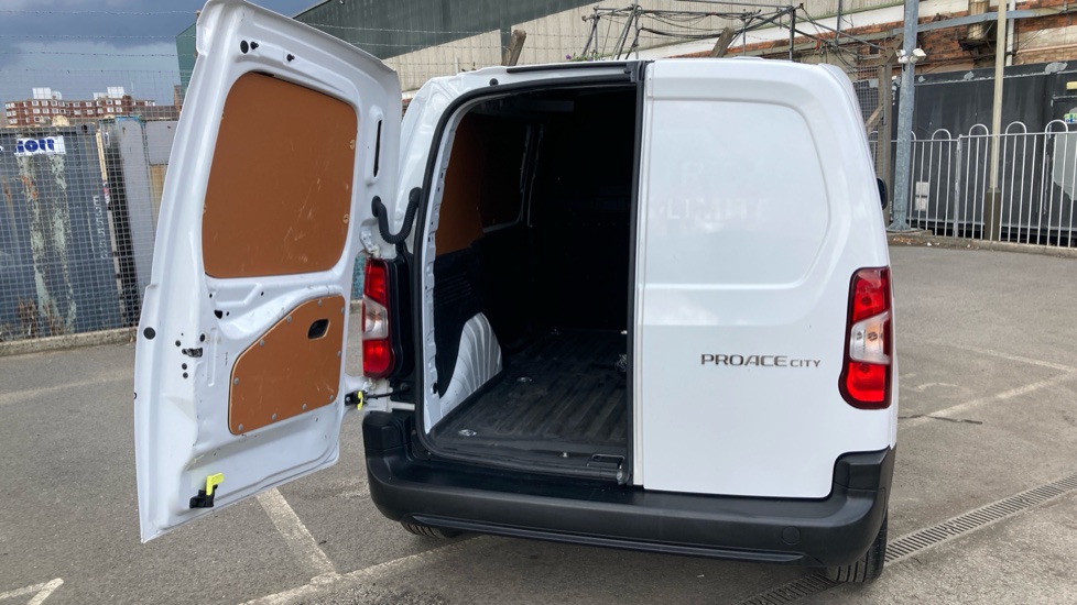 Toyota Proace City L1 Diesel 1.5D 100 Active Van [6 Speed] - Image 37