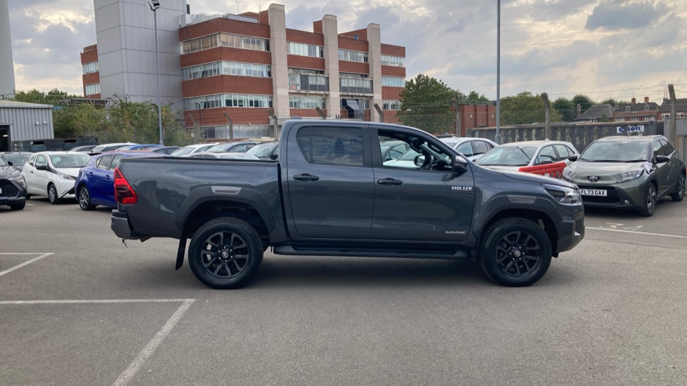 Toyota Hilux Diesel Invincible X D/Cab Pick Up 2.8 D 48V Auto - Image 23