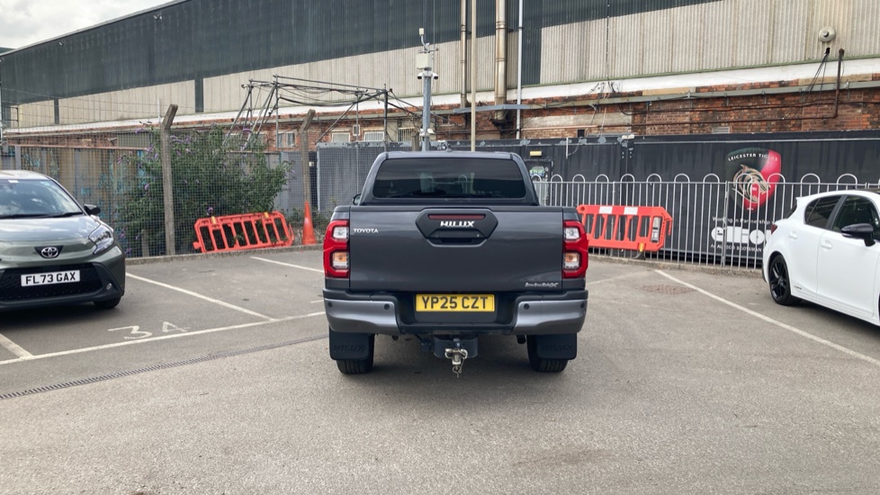 Toyota Hilux Diesel Invincible X D/Cab Pick Up 2.8 D 48V Auto - Image 26