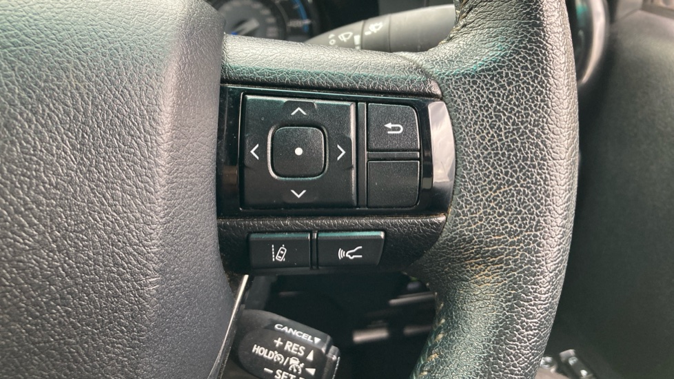 Toyota Hilux Diesel Invincible X D/Cab Pick Up 2.8 D 48V Auto - Image 31