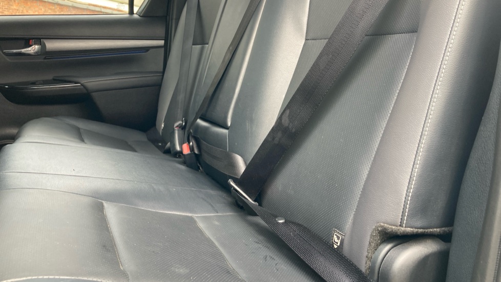 Toyota Hilux Diesel Invincible X D/Cab Pick Up 2.8 D 48V Auto - Image 42