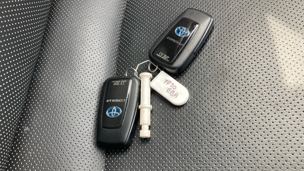 Toyota Corolla 1.8 VVT-i Hybrid Excel 5dr CVT Hybrid Hatchback - Image 28