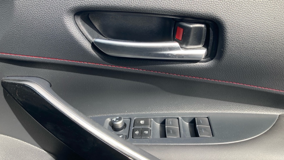 Toyota Corolla 1.8 VVT-i Hybrid Excel 5dr CVT Hybrid Hatchback - Image 29