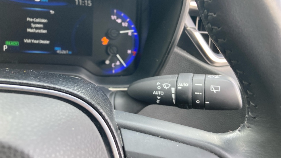Toyota Corolla 1.8 VVT-i Hybrid Excel 5dr CVT Hybrid Hatchback - Image 33