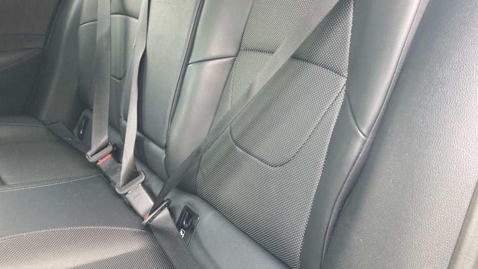 Toyota Corolla 1.8 VVT-i Hybrid Excel 5dr CVT Hybrid Hatchback - Image 39