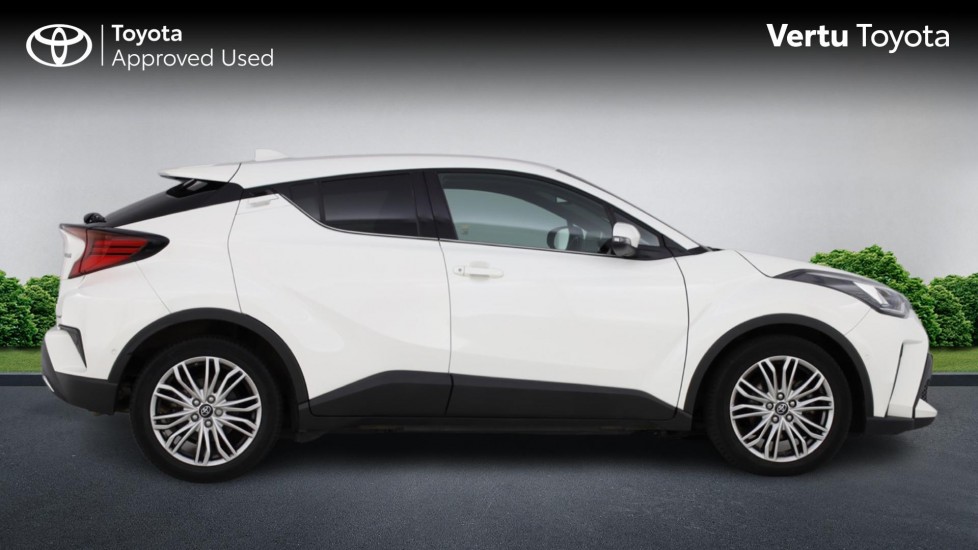 Toyota C-HR 2.0 Hybrid Excel 5dr CVT Hybrid Hatchback - Image 23