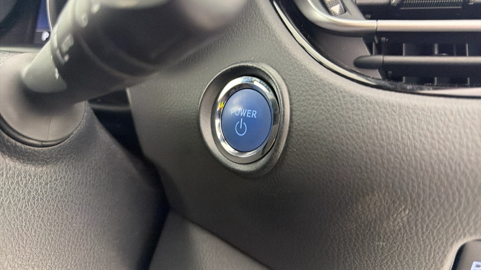 Toyota C-HR 2.0 Hybrid Excel 5dr CVT Hybrid Hatchback - Image 16
