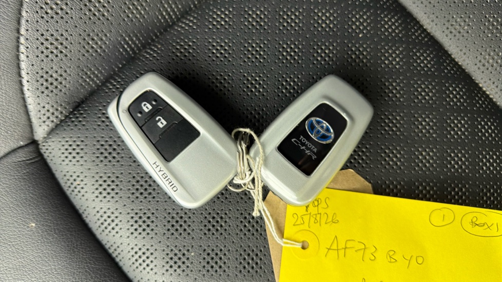 Toyota C-HR 2.0 Hybrid Excel 5dr CVT Hybrid Hatchback - Image 28