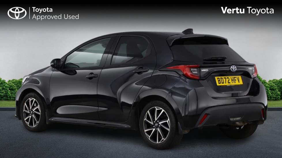Toyota Yaris 1.5 Hybrid Design 5dr CVT Hybrid Hatchback - Image 4