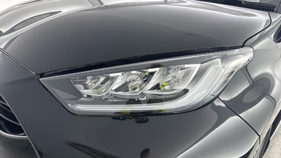Toyota Yaris 1.5 Hybrid Design 5dr CVT Hybrid Hatchback - Image 20