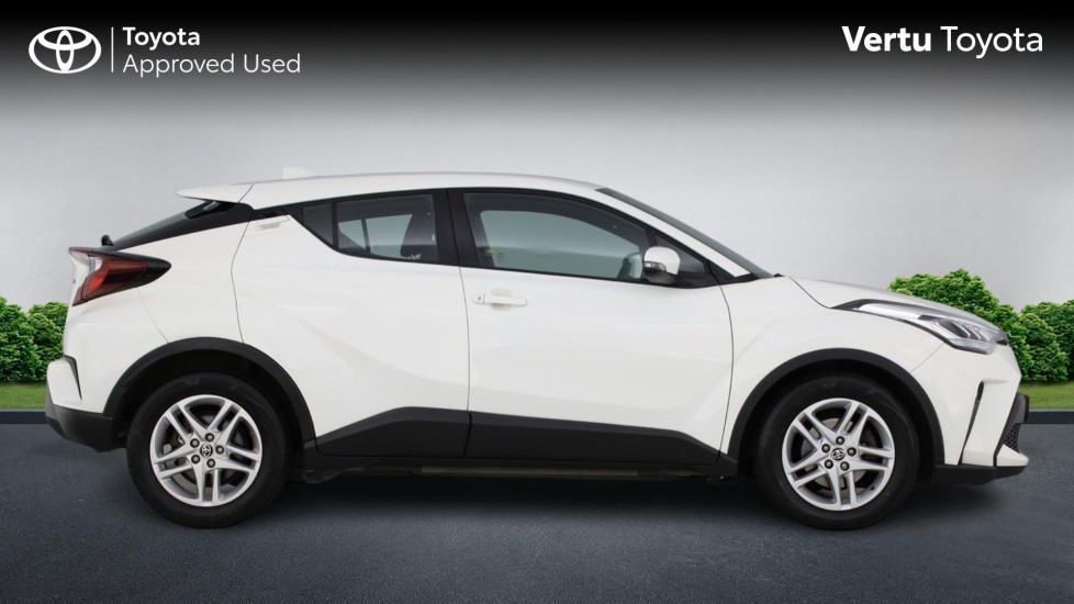 Toyota C-HR 1.8 Hybrid Icon 5dr CVT Hybrid Hatchback - Image 23