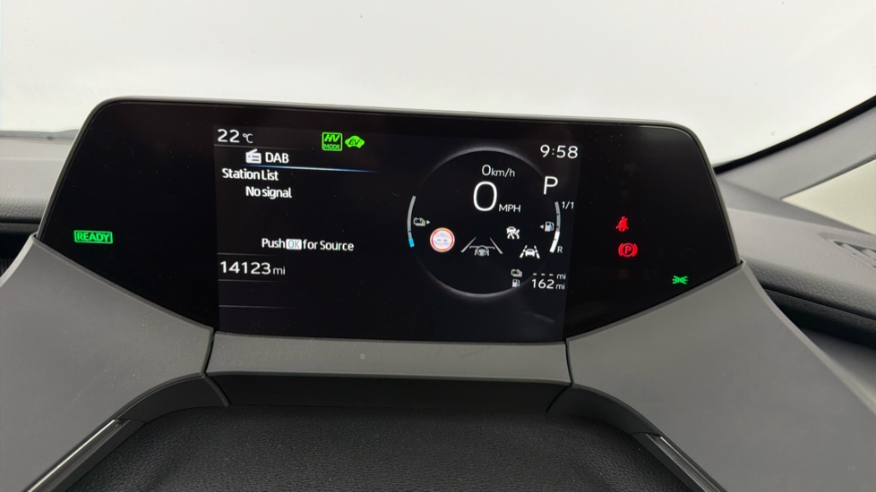 Toyota Prius 2.0 PHEV Design 5dr CVT Hatchback - Image 11