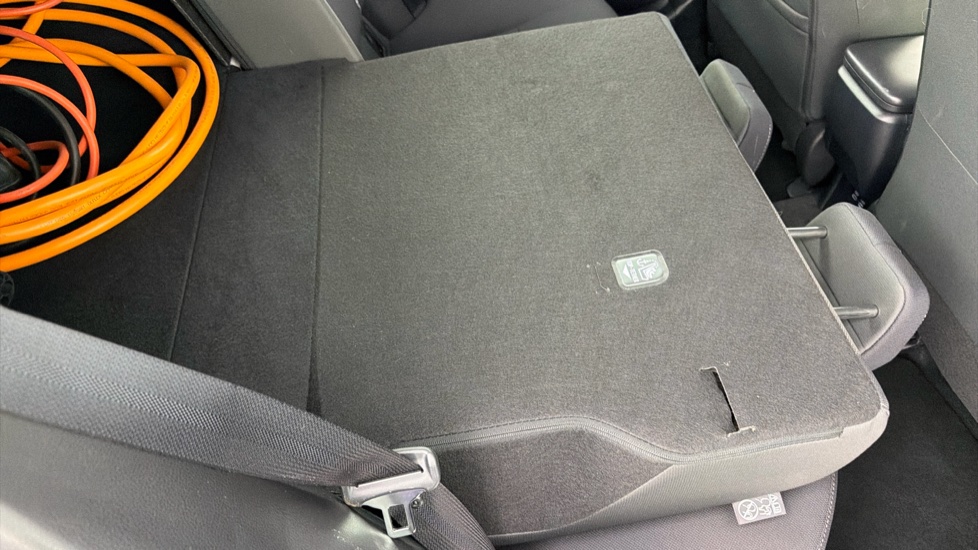 Toyota Prius 2.0 PHEV Design 5dr CVT Hatchback - Image 18