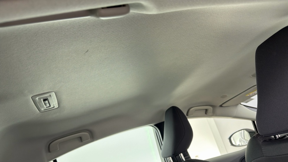 Toyota Prius 2.0 PHEV Design 5dr CVT Hatchback - Image 19