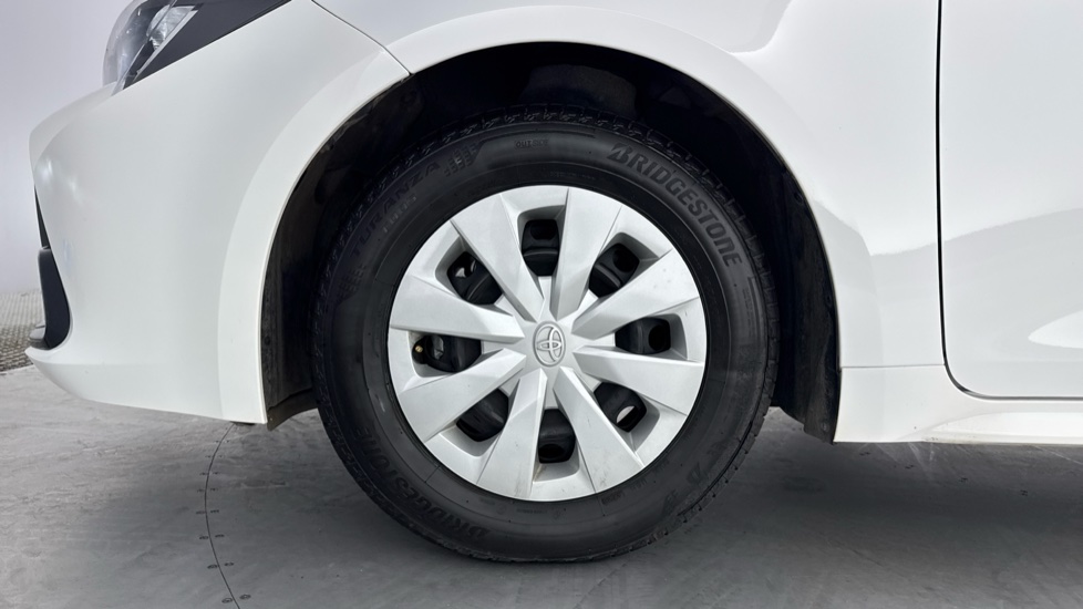 Toyota Corolla Petrol 1.8 VVT-i Hybrid Commercial Auto - Image 25