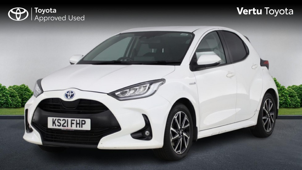Toyota Yaris 1.5 Hybrid Design 5dr CVT Hybrid Hatchback - Image 3
