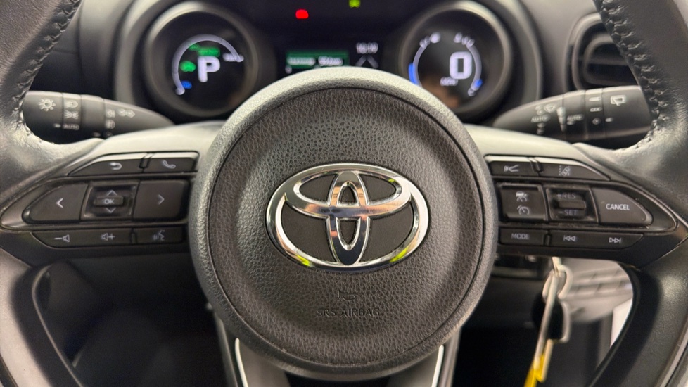 Toyota Yaris 1.5 Hybrid Design 5dr CVT Hybrid Hatchback - Image 10