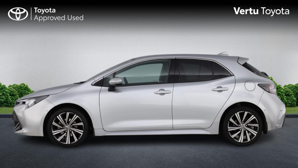 Toyota Corolla 1.8 VVT-i Hybrid Design 5dr CVT Hybrid Hatchback - Image 24