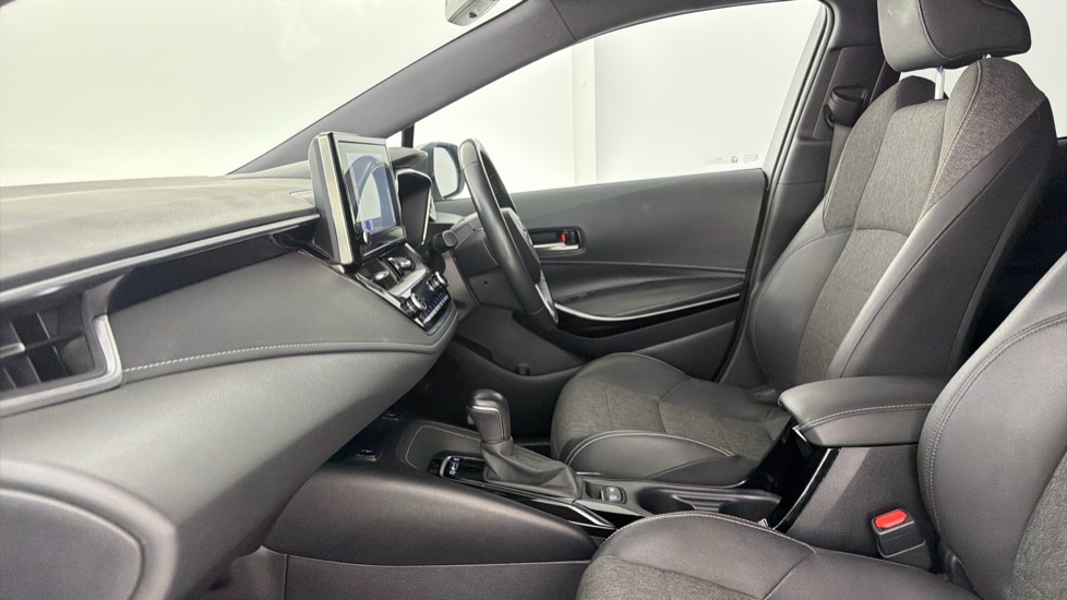 Toyota Corolla 1.8 VVT-i Hybrid Design 5dr CVT Hybrid Hatchback - Image 5