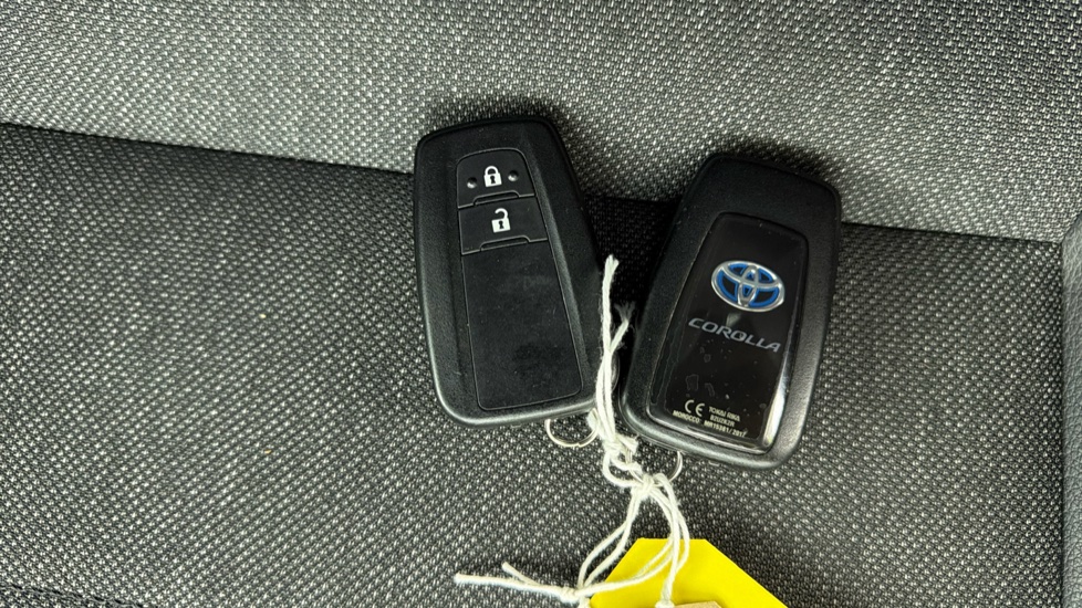 Toyota Corolla 1.8 VVT-i Hybrid Design 5dr CVT Hybrid Hatchback - Image 28