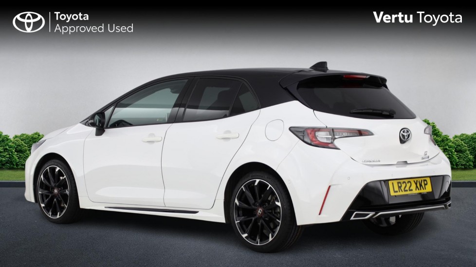 Toyota Corolla 1.8 VVT-i Hybrid GR Sport 5dr CVT Hybrid Hatchback - Image 4