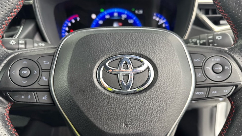 Toyota Corolla 1.8 VVT-i Hybrid GR Sport 5dr CVT Hybrid Hatchback - Image 10