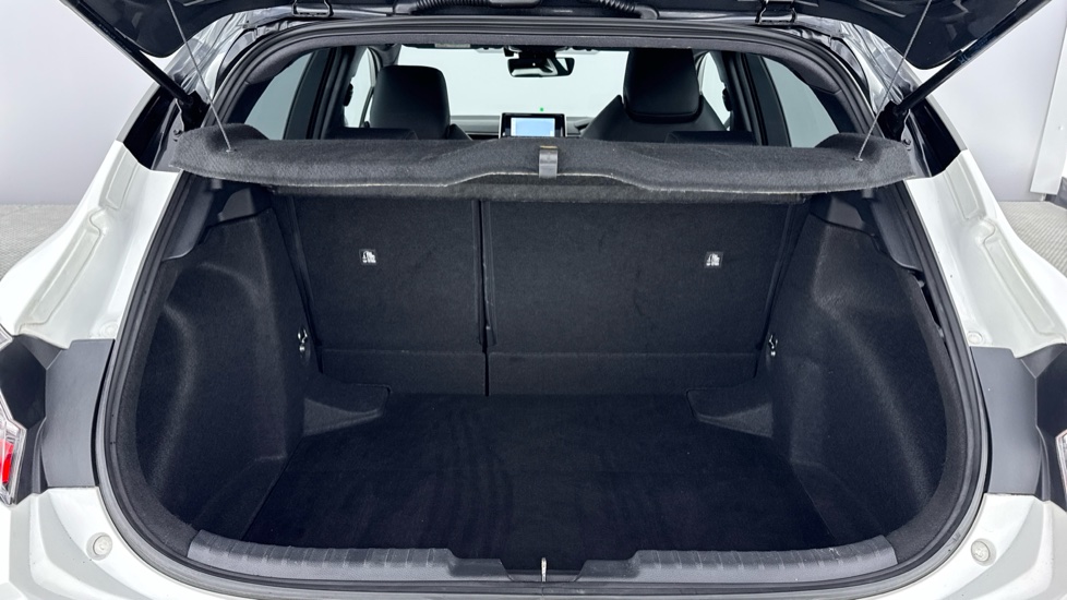 Toyota Corolla 1.8 VVT-i Hybrid GR Sport 5dr CVT Hybrid Hatchback - Image 13