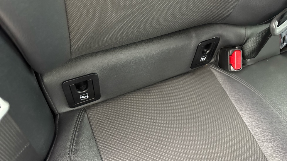 Toyota Corolla 1.8 VVT-i Hybrid GR Sport 5dr CVT Hybrid Hatchback - Image 14